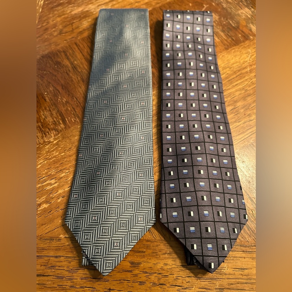 2 Aarow men’s silk neck ties